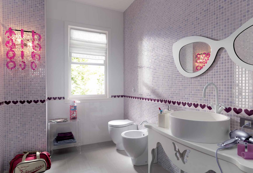 تصميم الحمام الحديث مع تغطية جدار الفسيفساء