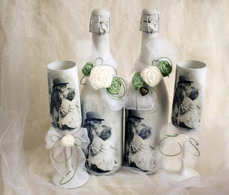 Sticle de șampanie Decoupage pentru o nuntă
