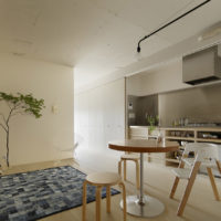 Interiorul modern minimalist al livingului