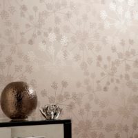 Kertas dinding yang cerah dengan corak bunga berkilat