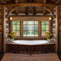 Bilik mandi di rumah kayu