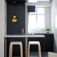 Maža minimalistinė virtuvė