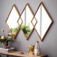 Wanddecoratie met een spiegel
