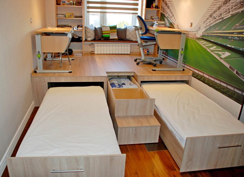 Camera pentru copii cu paturi extrase
