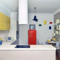 Witte keuken hoek configuratie