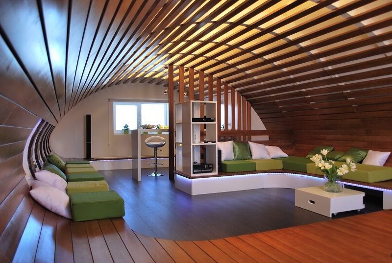 Designový obývací pokoj se zaobleným stropem
