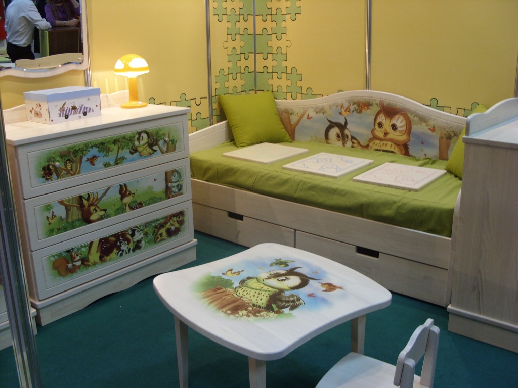 Doe-het-zelf meubeldecoratie in de kinderkamer