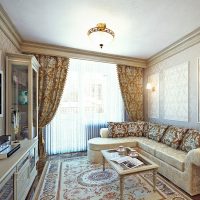 Klasický koberec v obývacím pokoji v klasickém stylu