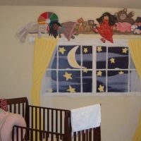 Ontwerp van een kinderkamer met imitatie van een raam
