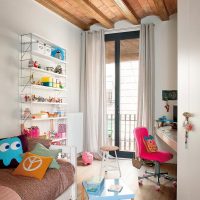 dětský pokoj s oknem do podlahy