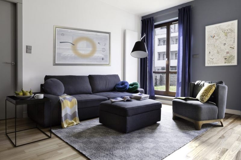 Navrhněte moderní obývací pokoj v denimovém stylu