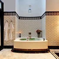 Reka bentuk bilik mandi gaya Oriental