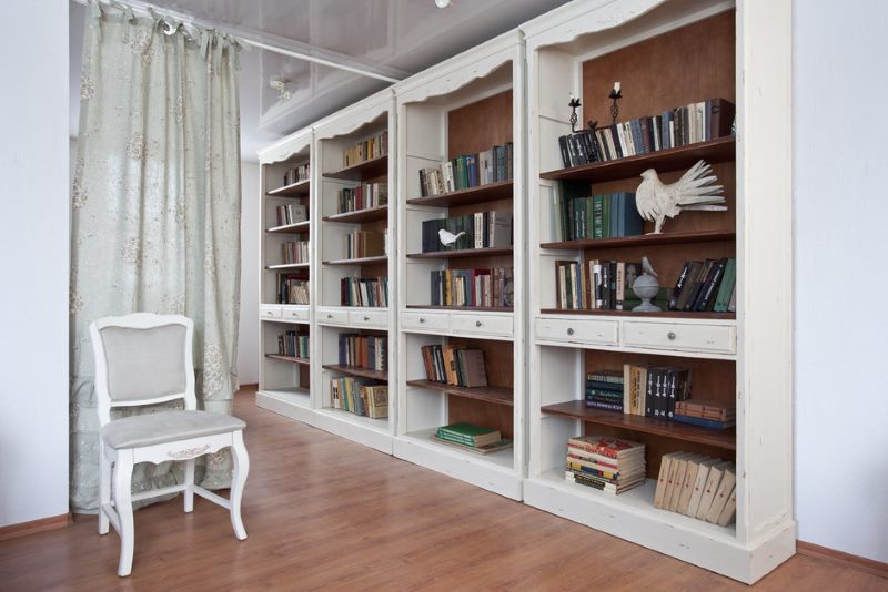 Witte Provence boekenkasten