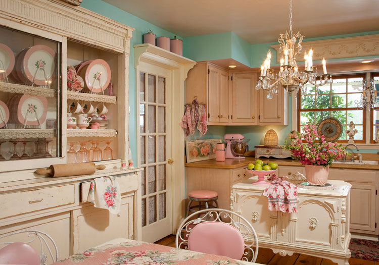 Dapur gaya provensi merah jambu