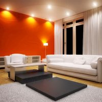 Osvětlení obývacího pokoje v minimalistickém stylu