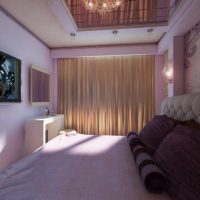 Ontwerp van een smalle slaapkamer in een appartement van een gebouw met meerdere verdiepingen