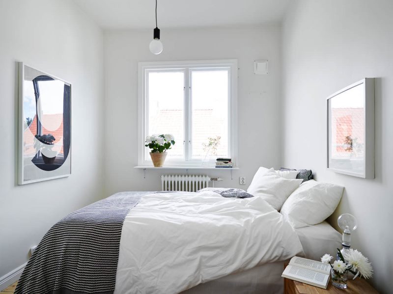 Kleine slaapkamer in Scandinavische stijl